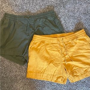 Old Navy Women’s linen shorts, set of two, size L